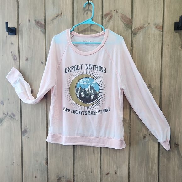 Peach Colored Graphic Sweatshirt, Extrathin, SzL,Miken, NWOT - Picture 1 of 6